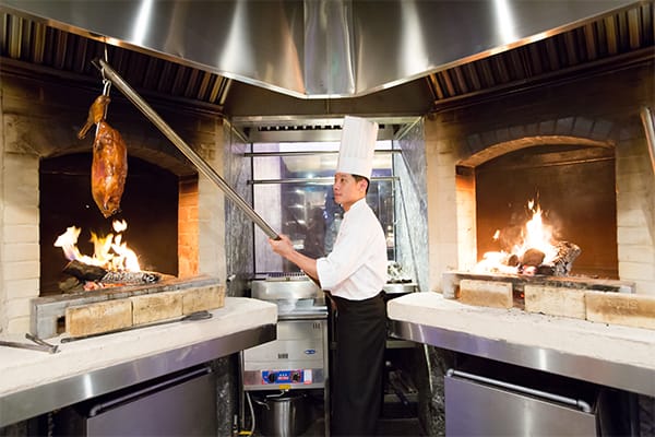 全台首創開放式烤鴨亭